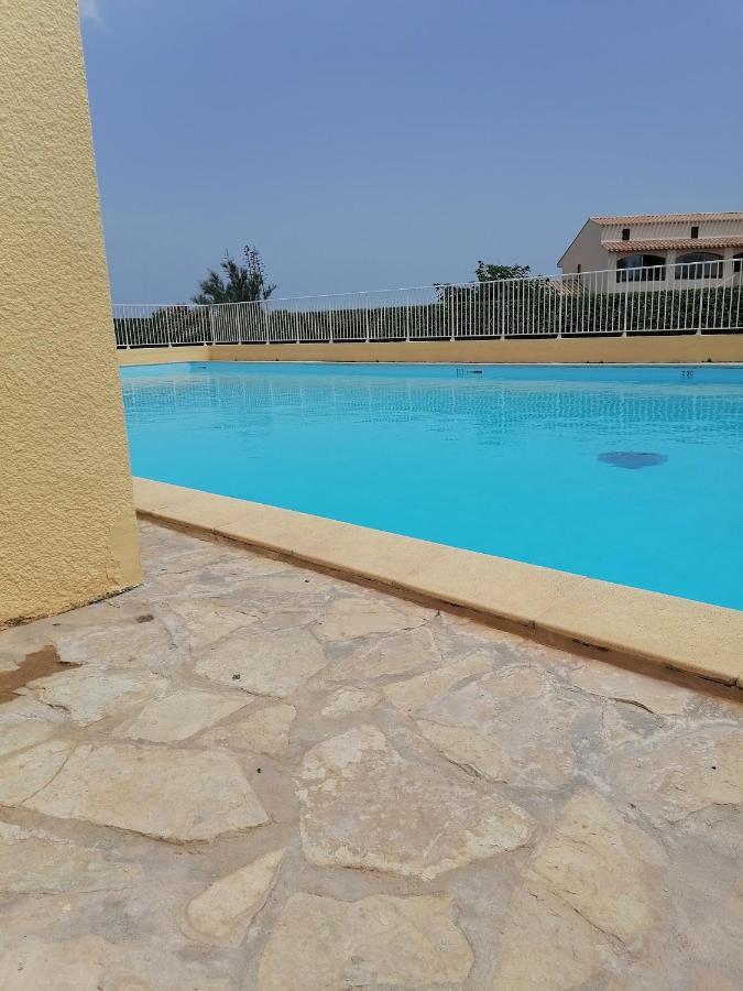 Ground Floor Studio With Access To Beach And Pool Ле Баркарес Экстерьер фото